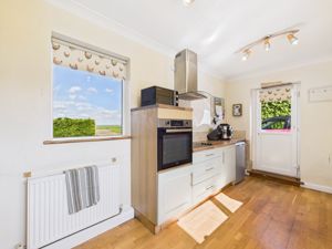 Kitchen- click for photo gallery